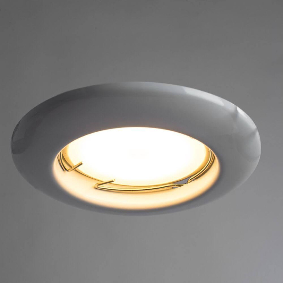 Встраиваемый светильник Arte Lamp Praktisch A1203PL-1WH карданный светильник arte lamp cardani medio a5930pl 1bk