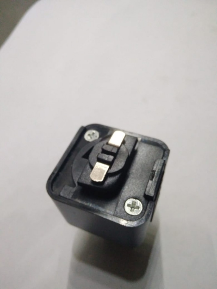 Коннектор питания для однофазного шинопровода Track Accessories Arte Lamp A240006, цвет черный - фото 4