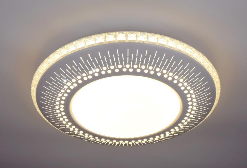 Потолочная светодиодная люстра с пультом  и диммером Escada 10213/1LED, цвет белый 10213/1LED - фото 4